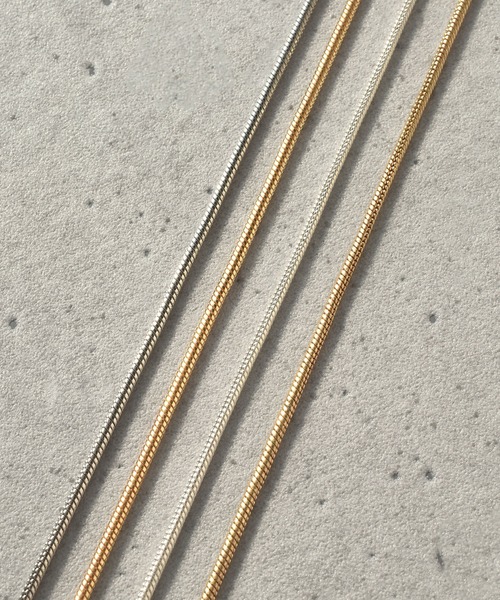 GOLDY(ゴールディ)の「ニュアンス メタル ループ タイ ネックレス(ネックレス・レディース・ゴールド/シルバー系その他/ゴールド系その他/シルバー・FREE)」の5枚目の写真