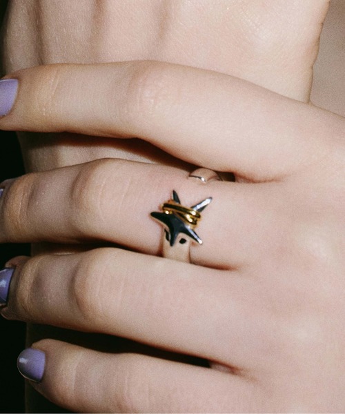 LAPUIS(ラピュイ)の「LAPUIS(ラピュイ)Coil Star ring(リング・レディース・ゴールド/マルチ・11号/13号)」の2枚目の写真