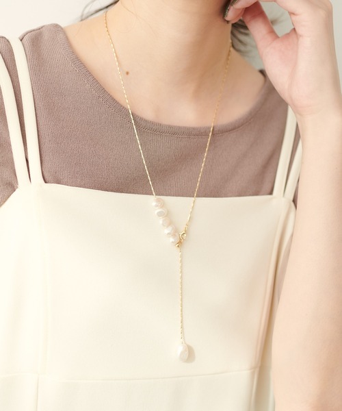 natural couture（ナチュラルクチュール）の「5連パールネックレス（ネックレス・レディース・ゴールド/シルバー・FREE）」の2枚目の写真