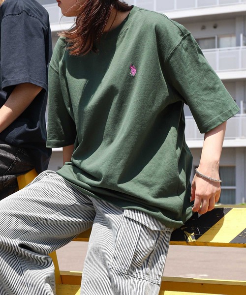 U.S. POLO ASSN.（ユーエスポロアッスン）の「【U.S. POLO ASSN.】 25SS新色追加 ワンポイント ロゴ刺繍 ビッグシルエット 半袖 Tシャツ（Tシャツ/カットソー・メンズ・ホワイト/ネイビー/グレー/ダークグリーン/ライラック/ブラック/ブルー・MEDIUM/LARGE/X-LARGE）」の4枚目の写真