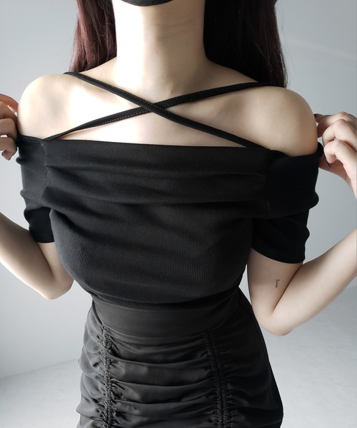 me+em select(ミームセレクト)の「【 3WAY 】クロスストラップオフショルリブTシャツ / cross strap off-shoulder rib Tee(Tシャツ/カットソー・レディース・ホワイト/ブラック・FREE)」の20枚目の写真