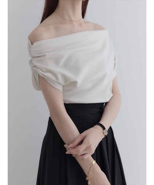 amel（エイメル）の「アシンメトリードレープトップス/ベージュ（Tシャツ/カットソー・レディース・ベージュ・FREE）」の10枚目の写真