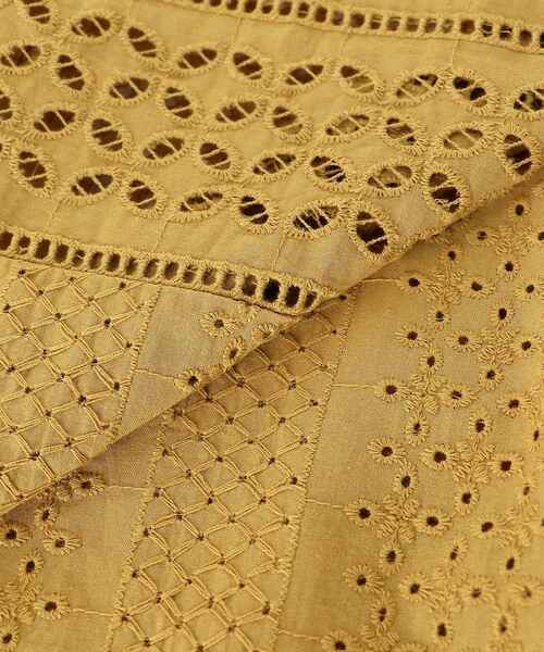 le.coeur blanc(ルクールブラン)の「カットワークレースドルマンブラウス(シャツ/ブラウス・レディース・ブラック/ホワイト/マスタード・38)」の6枚目の写真