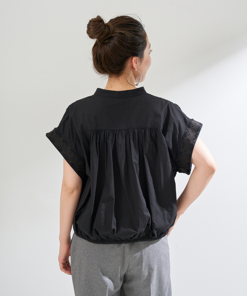 B.C STOCK(ベーセーストック)の「【一部WEB限定カラー】袖刺繍ブラウス(シャツ/ブラウス・レディース・ブラック/ホワイト/ピンク系その他・FREE)」の12枚目の写真