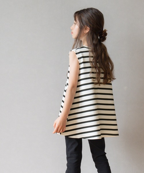 coca(coca)(コカ)の「キッズ 親子お揃いエンボス加工ボーダーノースリチュニック(タンクトップ・キッズ・アイボリー/チャコール・120/130/140/150)」の7枚目の写真