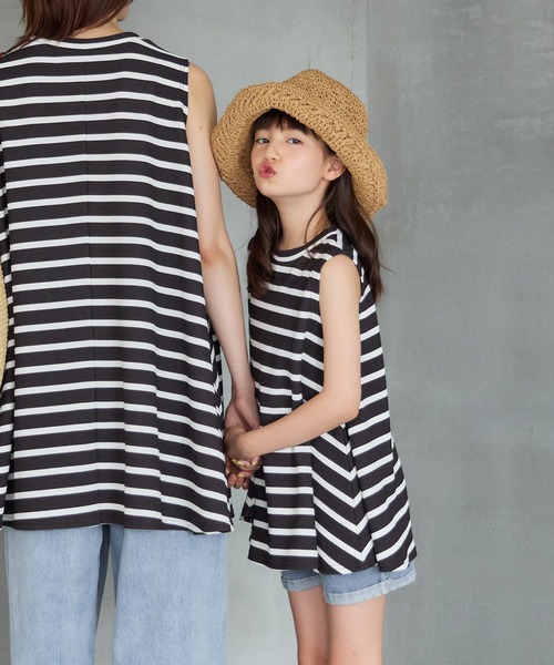 coca(coca)(コカ)の「キッズ 親子お揃いエンボス加工ボーダーノースリチュニック(タンクトップ・キッズ・アイボリー/チャコール・120/130/140/150)」の9枚目の写真