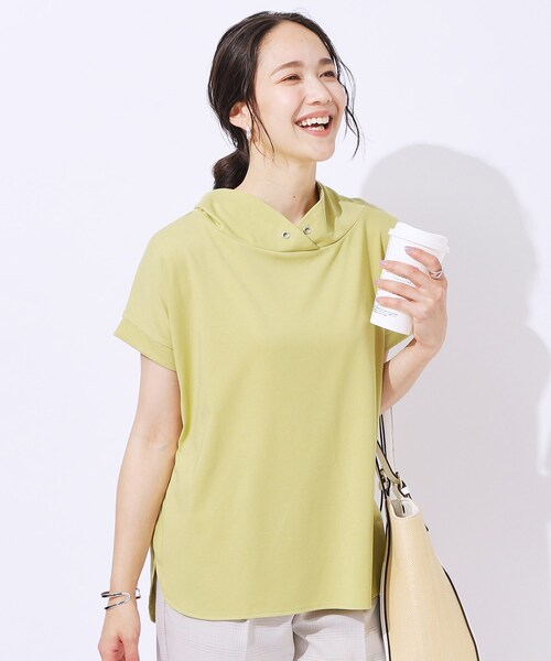DRESKIP（ドレスキップ）の「◆【高レビュー/UV】さらりと大人カジュアルな装いに 抜け襟Tシャツ（Tシャツ/カットソー・レディース・ブラック/カーキ/ライトベージュ/イエロー/オフホワイト/グリーン・02/03/04）」の6枚目の写真