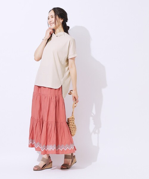 DRESKIP（ドレスキップ）の「◆【高レビュー/UV】さらりと大人カジュアルな装いに 抜け襟Tシャツ（Tシャツ/カットソー・レディース・ブラック/カーキ/ライトベージュ/イエロー/オフホワイト/グリーン・02/03/04）」の18枚目の写真