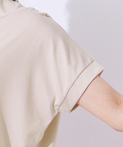 DRESKIP（ドレスキップ）の「◆【高レビュー/UV】さらりと大人カジュアルな装いに 抜け襟Tシャツ（Tシャツ/カットソー・レディース・ブラック/カーキ/ライトベージュ/イエロー/オフホワイト/グリーン・02/03/04）」の8枚目の写真