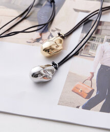 Chez toi（シェトワ）の「レザー紐ワンポイントネックレス（リング）」