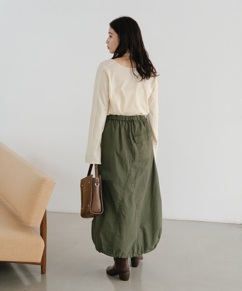 Kastane(カスタネ)の「【2サイズ展開】オーバーダイパラシュートスカート(スカート・レディース・チャコールグレー/カーキ・0/1)」の5枚目の写真