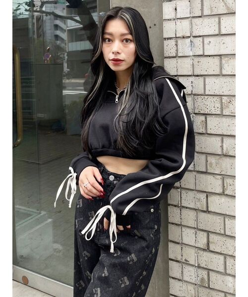 EVRIS（エヴリス）の「リボンスリーブハーフZIPショートスウェットトップス【セットアップ着用可能】（スウェット・レディース・ブラック/ホワイト/グレー/ネイビー・FREE）」の8枚目の写真