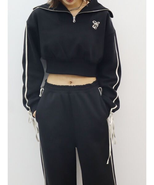 EVRIS（エヴリス）の「リボンスリーブハーフZIPショートスウェットトップス【セットアップ着用可能】（スウェット・レディース・ブラック/ホワイト/グレー/ネイビー・FREE）」の10枚目の写真