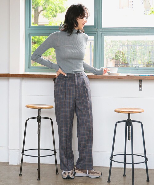 B:MING by BEAMS（ビーミングバイビームス）の「チェック柄 パンツ（S～M）（その他パンツ・レディース・ブラウン/グレー・MEDIUM/SMALL）」の4枚目の写真