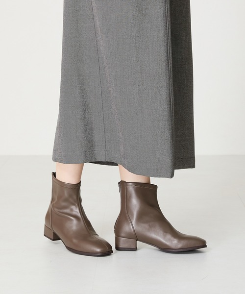 WA ORiental TRaffic（ダブルエーオリエンタルトラフィック）の「バックジップスクエアトゥストレッチブーツ 42403（ブーツ・レディース・ブラック/グレー/ブラウン・S/M/L/LL/3L/SS）」の18枚目の写真