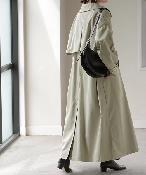 HUG.U（ハグユー）の「ライトトレンチコート（トレンチコート・レディース・ブラック/ナチュラル/セージグリーン・FREE）」の12枚目の写真