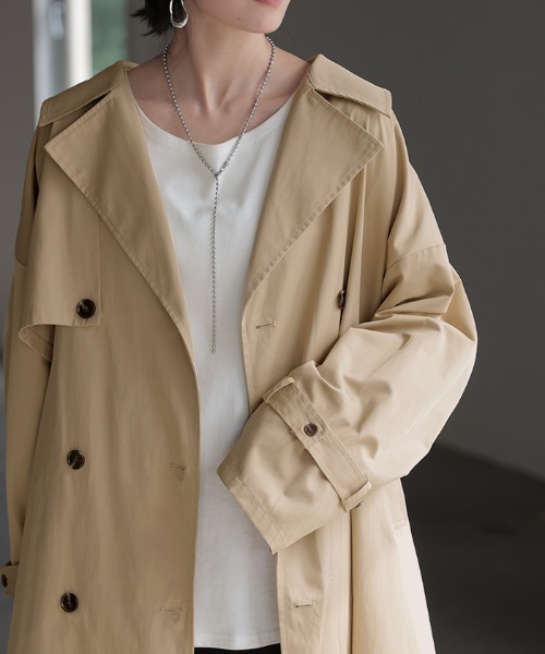 HUG.U（ハグユー）の「ライトトレンチコート（トレンチコート・レディース・ブラック/ナチュラル/セージグリーン・FREE）」の8枚目の写真