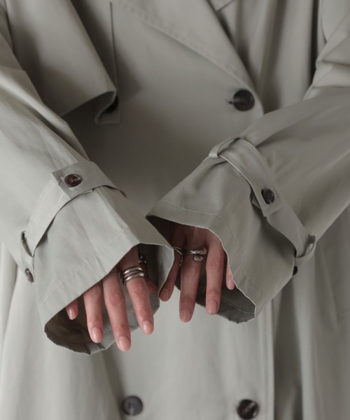 HUG.U（ハグユー）の「ライトトレンチコート（トレンチコート・レディース・ブラック/ナチュラル/セージグリーン・FREE）」の22枚目の写真