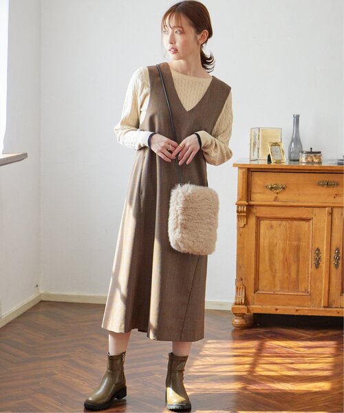 ikka(イッカ)の「Vネックジャンパースカート(ジャンパースカート・レディース・ダークブラウン/ライトグレー/ブラウン系その他/ブラック・L/M/S)」の7枚目の写真