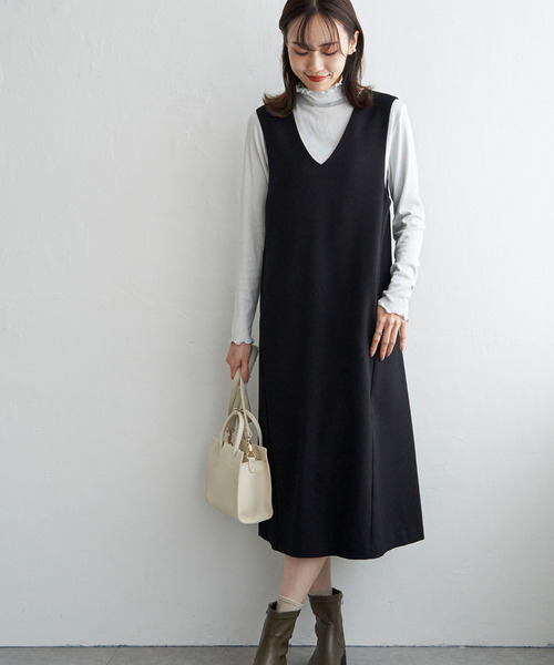 ikka(イッカ)の「Vネックジャンパースカート(ジャンパースカート・レディース・ダークブラウン/ライトグレー/ブラウン系その他/ブラック・L/M/S)」の11枚目の写真