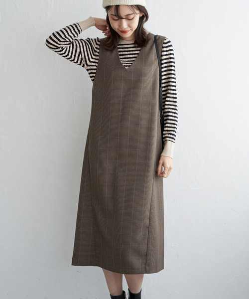 ikka(イッカ)の「Vネックジャンパースカート(ジャンパースカート・レディース・ダークブラウン/ライトグレー/ブラウン系その他/ブラック・L/M/S)」の17枚目の写真