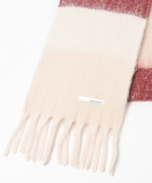 mysty woman（ミスティウーマン）の「ブークレーボーダーマフラー  127375（マフラー・レディース・グレー/ピンク/ブラウン系その他・FREE）」の7枚目の写真