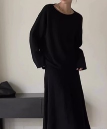 deux amour（ドゥーザムール）の「クルーネックニットプルオーバー＋ロングスカートセットアップ（セットアップ）」