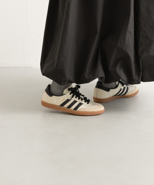 adidas（アディダス）の「adidas　SAMBA OG W（スニーカー・レディース・ベージュ系その他・24/23.5/24.5）」の5枚目の写真