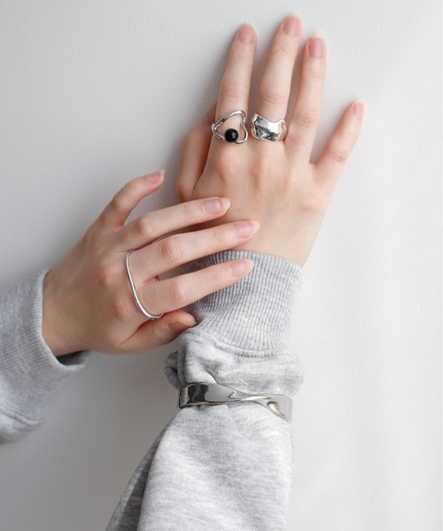 ANEMONE（アネモネ）の「ツイストメタルバングル（バングル/リストバンド・レディース・シルバー・FREE）」の8枚目の写真