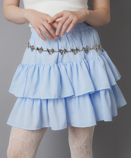 SPINNS(スピンズ)の「【軽やかな素材で、ふんわり可愛い♪】フリルティアードミニスカート / インナーパンツ付き(スカート・レディース・ブラック/ホワイト/ベージュ/サックスブルー・ONESIZE)」の4枚目の写真