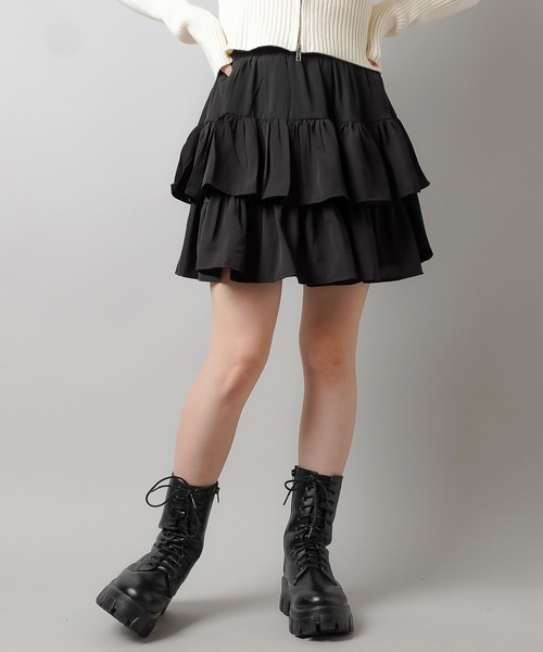 SPINNS(スピンズ)の「待望の再入荷★【軽やかな素材で、ふんわり可愛い♪】フリルティアードミニスカート / インナーパンツ付き(スカート・レディース・ブラック/ホワイト/ベージュ/サックスブルー・ONESIZE)」の21枚目の写真