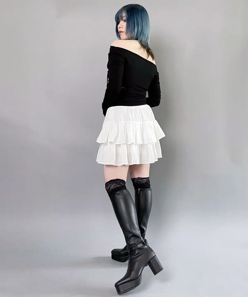 SPINNS(スピンズ)の「【軽やかな素材で、ふんわり可愛い♪】フリルティアードミニスカート / インナーパンツ付き(スカート・レディース・ブラック/ホワイト/ベージュ/サックスブルー・ONESIZE)」の11枚目の写真