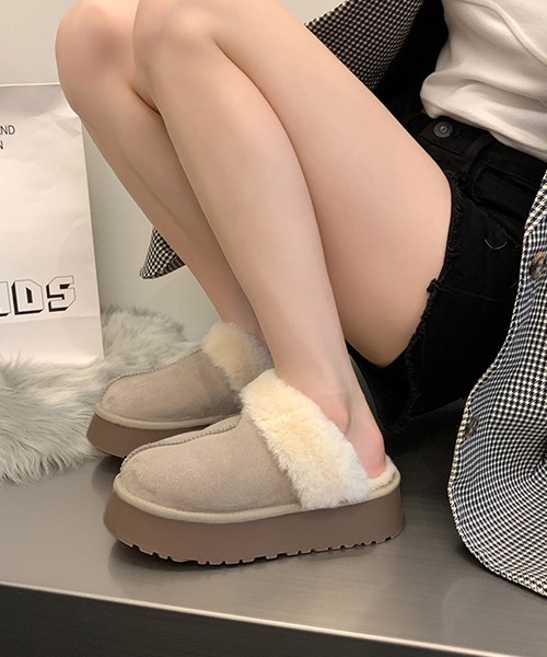 MEMECLE（メメクル）の「【 MEMECLE / メメクル 】厚底 ファースリッポン ムートンブーツ（スリッポン・レディース・アイボリー/ブラウン/ブラック・L/M/S）」の4枚目の写真