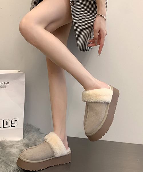 MEMECLE（メメクル）の「【 MEMECLE / メメクル 】厚底 ファースリッポン ムートンブーツ（スリッポン・レディース・アイボリー/ブラウン/ブラック・L/M/S）」の7枚目の写真