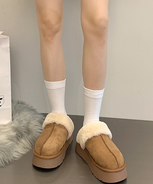 MEMECLE（メメクル）の「【 MEMECLE / メメクル 】厚底 ファースリッポン ムートンブーツ（スリッポン・レディース・アイボリー/ブラウン/ブラック・L/M/S）」の18枚目の写真