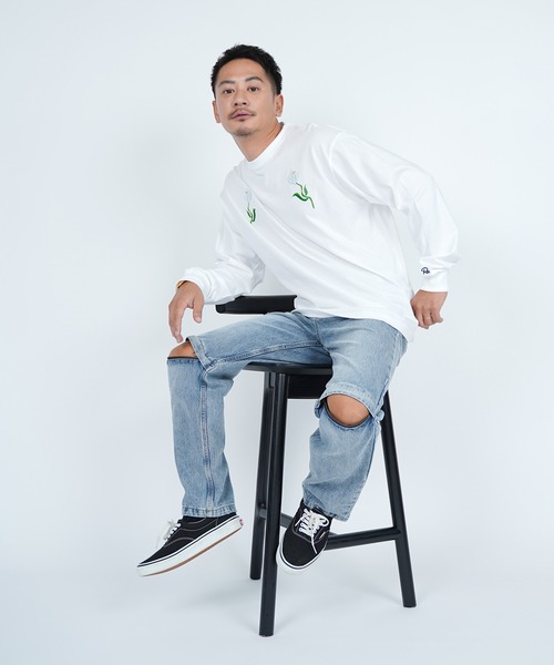 #Re:room(リルーム)の「マーファフラワーエンブロイダリーロングスリーブ(Tシャツ/カットソー・メンズ・ホワイト/ブラック・S-M/M-L/L-XL)」の6枚目の写真