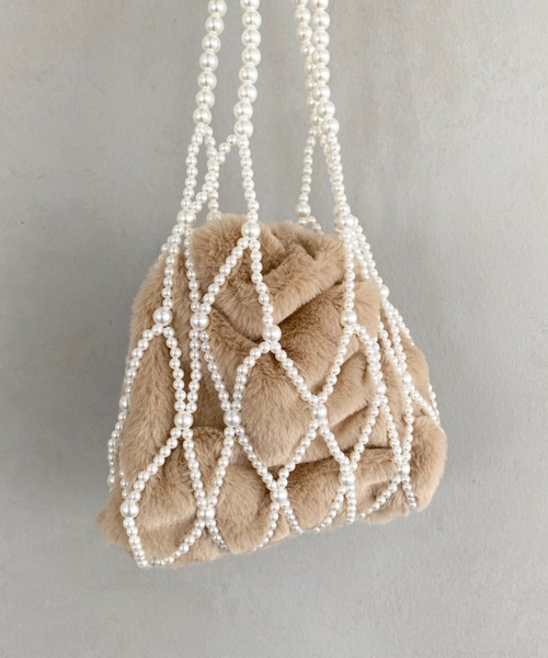 ファー　バッグ　ビーズ ハローキティ ビーズ刺繍 ファー 巾着バッグ【直営店限定