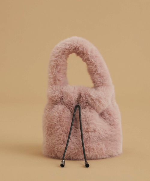 fifth(フィフス)の「フェイクファーバケットバッグ(ハンドバッグ・レディース・ブラック/グレー/モカ/ピンク・FREE)」の4枚目の写真