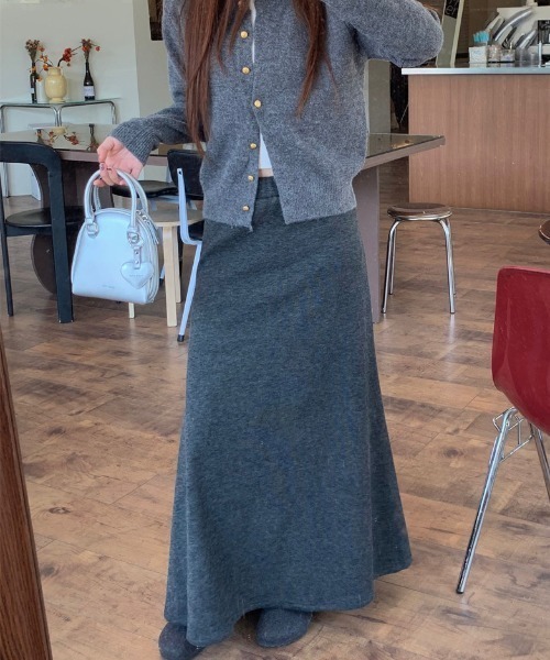 FREE STYLISTS(フリー スタイリスト)の「YUGA_YGMC 裏起毛 Aラインマキシスカート(スカート・レディース・ブラック/ダークグレー/ライトグレー・FREE)」の6枚目の写真