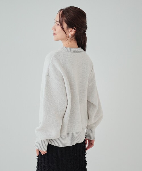 Cutie Blonde(キューティーブロンド)の「【S-LL】スウェットのように気軽に着られるニット(ニット/セーター・レディース・ベージュ/ライトグレー/ブラック/ブルー・01/02/03/04)」の6枚目の写真