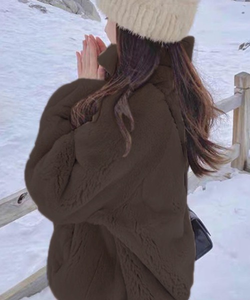HALEY PESCA(ヘーリーペスカ)の「HALEY PESCA/もこもこボリューム フェイクファーコート(その他アウター・レディース・ホワイト/ブラウン/ピンク/パープル/ダークブラウン・FREE)」の11枚目の写真