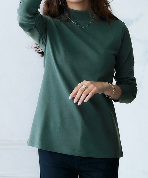 nissen（ニッセン）の「ＵＶカット綿１００％フライス素材ハイネックフレアチュニックTシャツ（Tシャツ/カットソー・レディース・ミント/ラベンダー/チャコール/グリーン/カーキ/ワイン/グリーン系その他/オフホワイト/ブルー/ブラック/ライトグレー・M/S/LL/L/3L）」の6枚目の写真