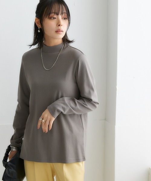 nissen（ニッセン）の「ＵＶカット綿１００％フライス素材ハイネックフレアチュニックTシャツ（Tシャツ/カットソー・レディース・ミント/ラベンダー/チャコール/グリーン/カーキ/ワイン/グリーン系その他/オフホワイト/ブルー/ブラック/ライトグレー・M/S/LL/L/3L）」の22枚目の写真