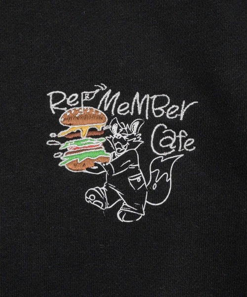 Remember.(リメンバー)の「Remember CAFE Wolf Hoodie(パーカー・メンズ・ブラック/ライトグレー・LARGE/MEDIUM/SMALL)」の3枚目の写真