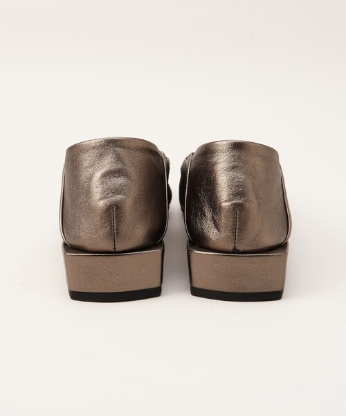 セール】スクエアセンターシーム フラット25↓↑（パンプス