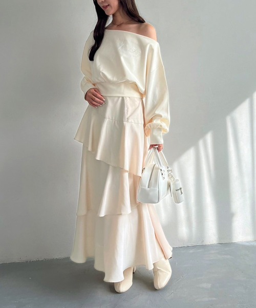 one after another NICE CLAUP（ワンアフターアナザーナイスクラップ）の「リボン付きワンショルトップス（Tシャツ/カットソー・レディース・イエロー/ネイビー/杢グレー/アイボリー/ベージュ・FREE）」の11枚目の写真