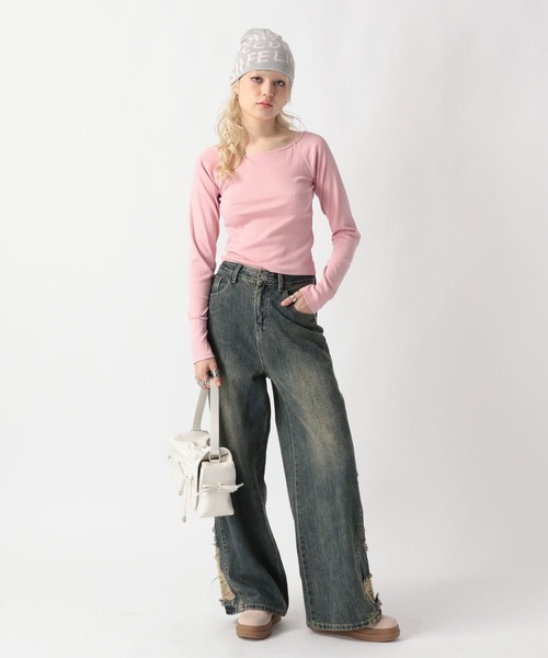 FOREVER 21(フォーエバー トゥエンティーワン)の「【2025SS】ボートネックロングTシャツ(Tシャツ/カットソー・レディース・ブラック×ホワイト/ピンク/ブラック/オフホワイト・SMALL/MEDIUM)」の5枚目の写真