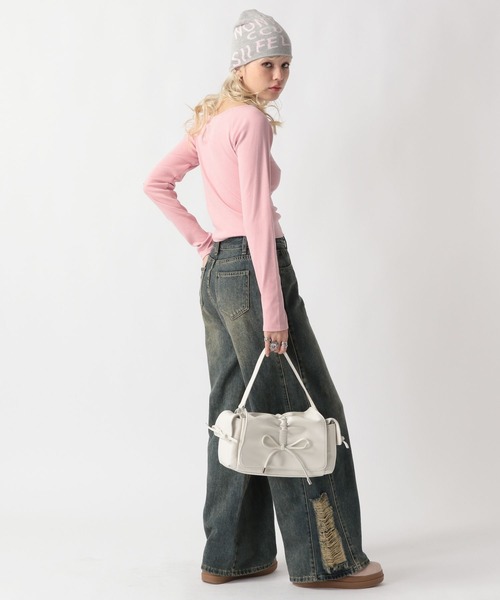 FOREVER 21(フォーエバー トゥエンティーワン)の「【2025SS】ボートネックロングTシャツ(Tシャツ/カットソー・レディース・ブラック×ホワイト/ピンク/ブラック/オフホワイト・SMALL/MEDIUM)」の7枚目の写真