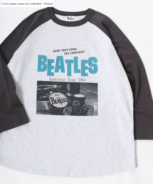 MARUKAWA（マルカワ）の「THE Beatles/ザ・ビートルズ  1964 アメリカンツアーモチーフ フロントフォト バックプリント ラグランロンT レディース メンズ（Tシャツ/カットソー・メンズ・グレー系その他/チャコール/ホワイト系その他・L/M/LL）」の4枚目の写真