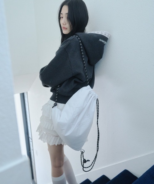 Smyeon(スミョン)の「Wing motif knapsack/羽モチーフナップザック(バックパック/リュック・レディース・ライトブルー/ライトグリーン/ホワイト・FREE)」の14枚目の写真